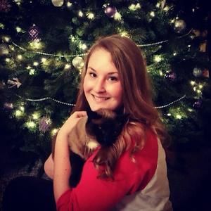 Meet your Posher, Lacee