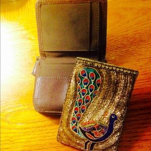 Accessory BUNDLE fossil wallet, peacock phone case