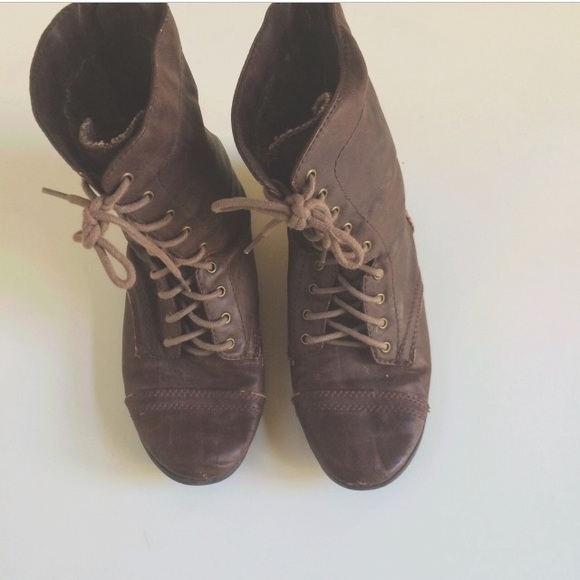 Steve Madden combat boots size 6 - Picture 1 of 4