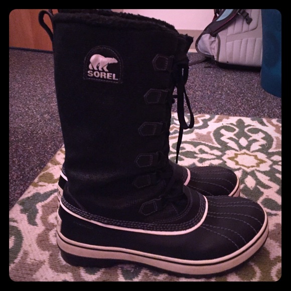 Brand new sorel winter snow boots!