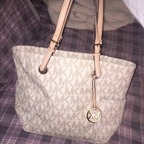 Michael Kors purse