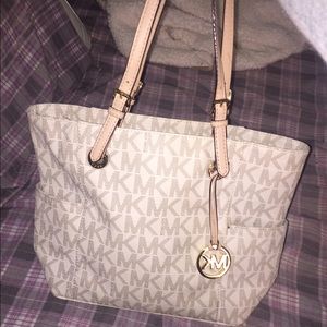 Michael Kors purse