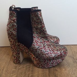 Metallic fashionista booties!!!