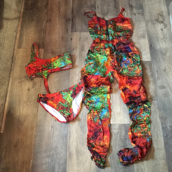 ❌SOLD❌Lisa Maree Swim Suit Set One Piece
