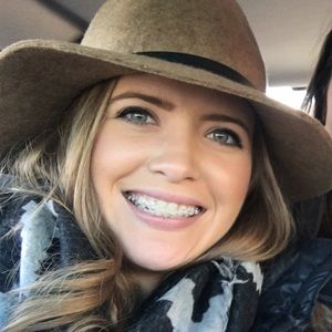 Meet your Posher, Candace