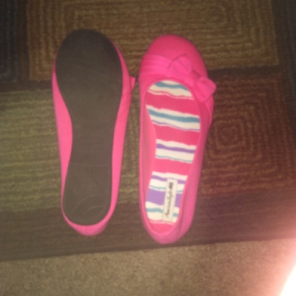 flats - Picture 2 of 2