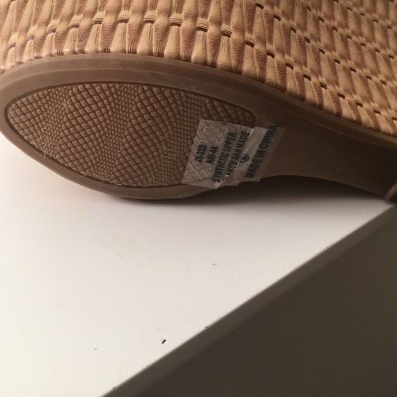 Sandals - Picture 2 of 2