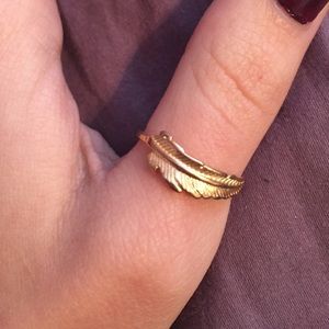18k Gold feather ring