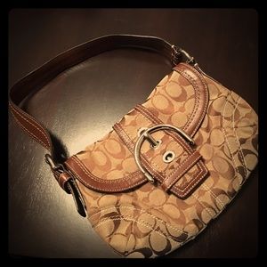 Coach purse. Like new.