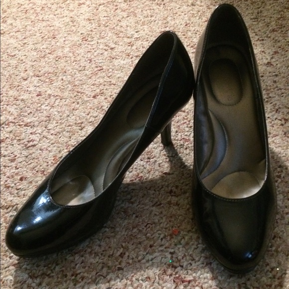 Black heels