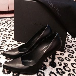 Classic Black Pump Calvin Klein Collection