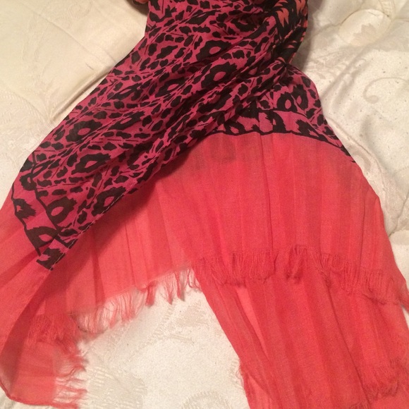 Fun Scarf - Picture 3 of 3