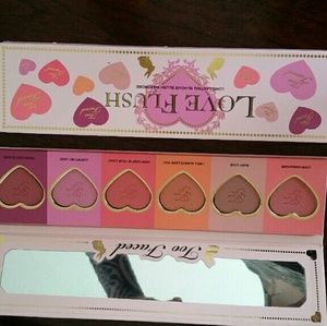 Love flush by too faced