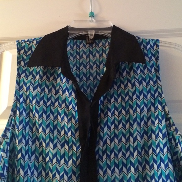 Blue patterned tank top