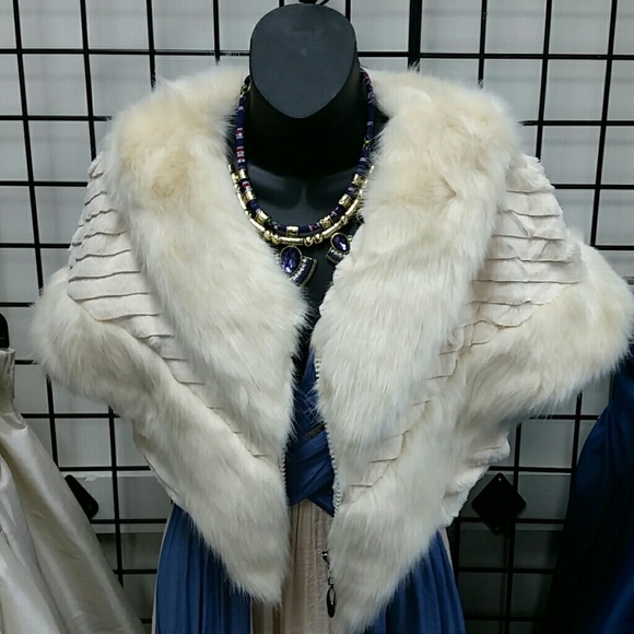 Faux rabbit balero