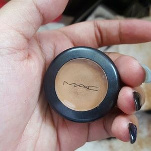 MAC studio finish concealer