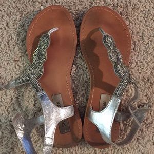 Barely worn Steve Madden sandals!