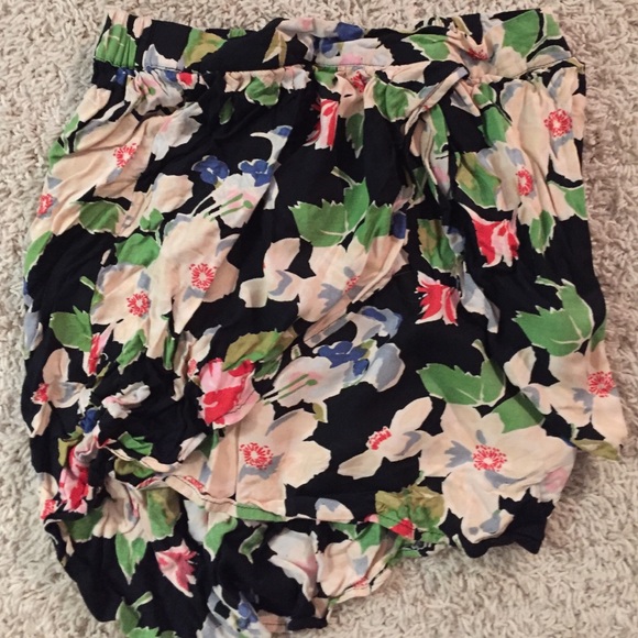 Cute Urban Outfitters skirt!