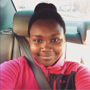 Meet your Posher, Naomi