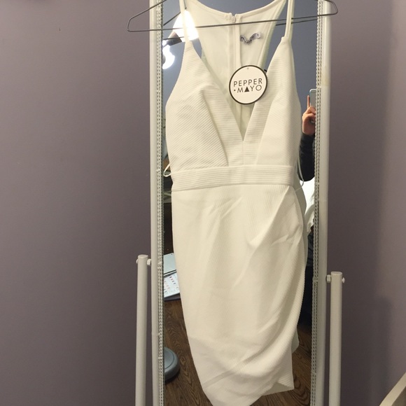 White bodycon dress