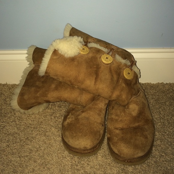 UGG boots with buttons!