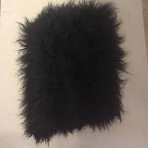 black fluffies