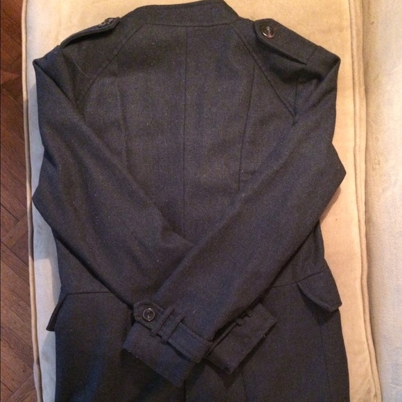 Women’s  Coat - Picture 2 of 3