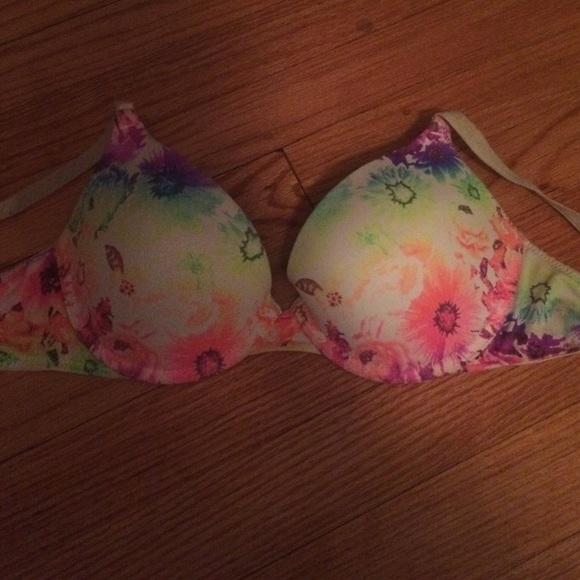 Pink push-up bra bundle!! 💕 - Picture 2 of 4