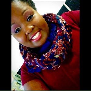 Meet your Posher, Candace