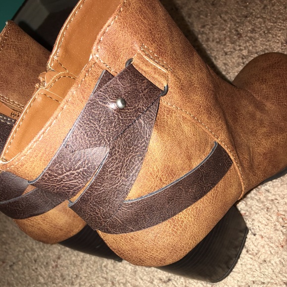 SIZE 7, never worn before BOOTIES or ANKLE BOOTS! - Picture 3 of 4