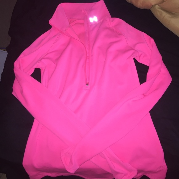 Under Armour breast cancer dri fit long sleeve