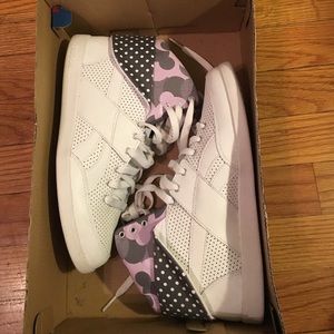 Reebok Women's Shoe