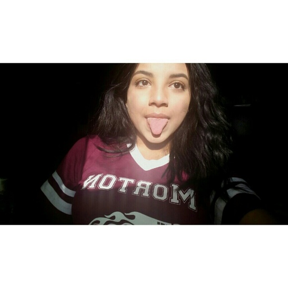 Meet your Posher, Ruth - Picture 2 of 2