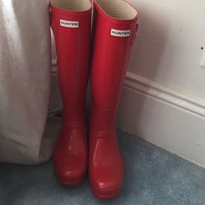 Hunter rain boots, cherry red