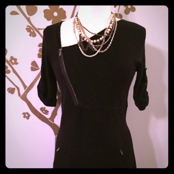 BCBG Dresses & Skirts - BCBG black sweater dress🎀