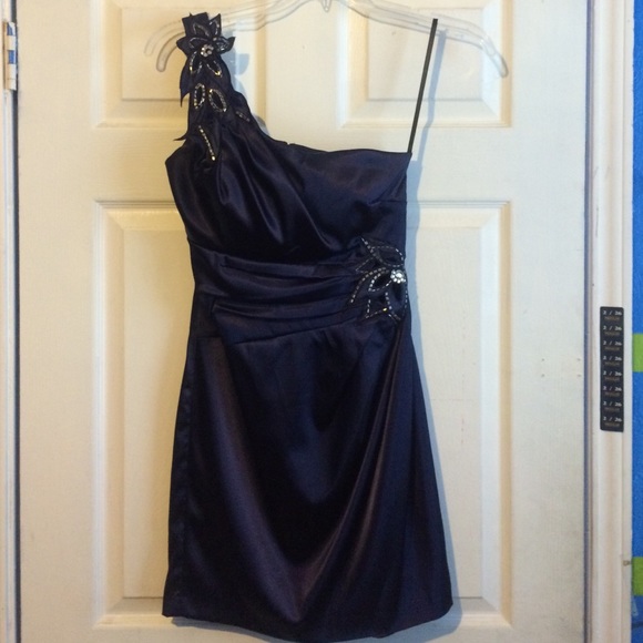 One strap navy dress