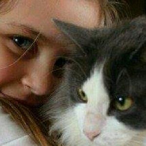 Meet your Posher, Casyn