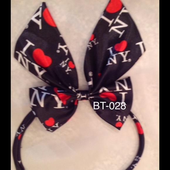 Trendy I Love NY Neckbow Tie