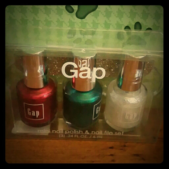 GAP Other - Gap nail polish