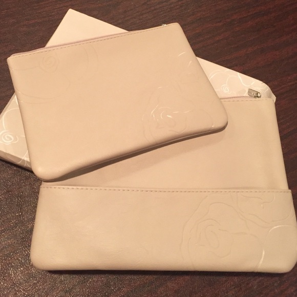 Valentino pouches. - Picture 2 of 8