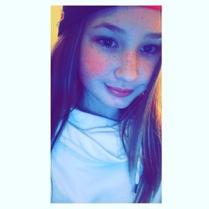 Meet your Posher, Avery