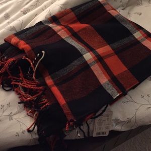 Uniqlo shawl/scarf