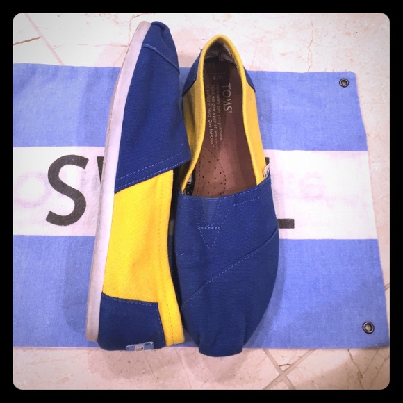 Toms shoes