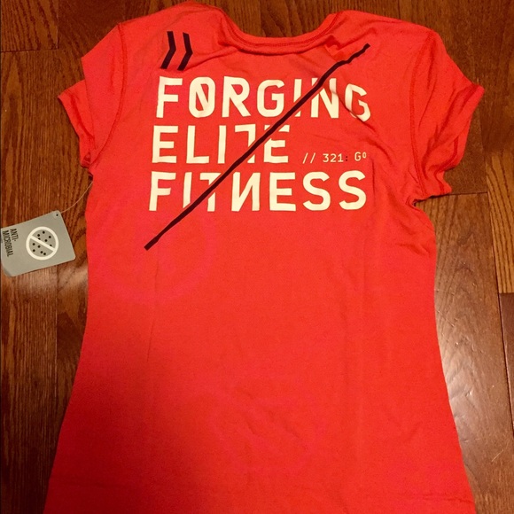 NWT Reebok Crossfit burnout T-shirt, coral/pink, M - Picture 3 of 4