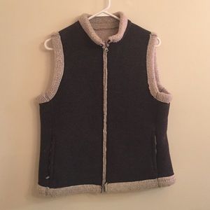 Grey fleece-lined vest