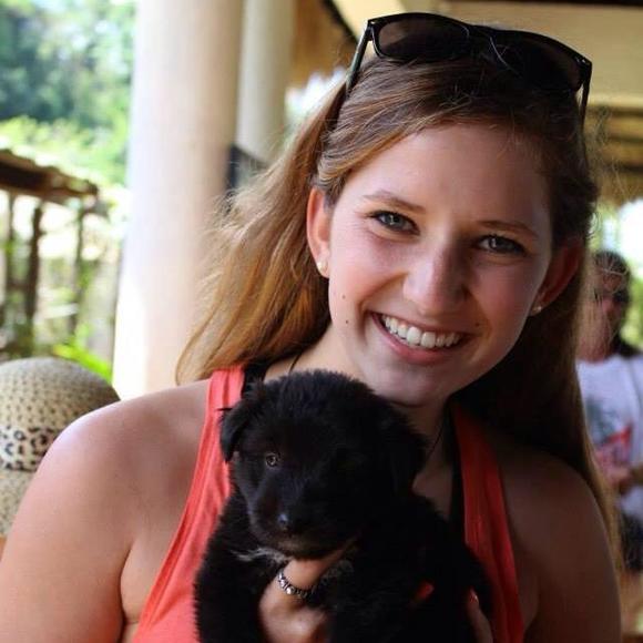 Meet your Posher, Monica