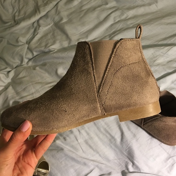Ankle booties