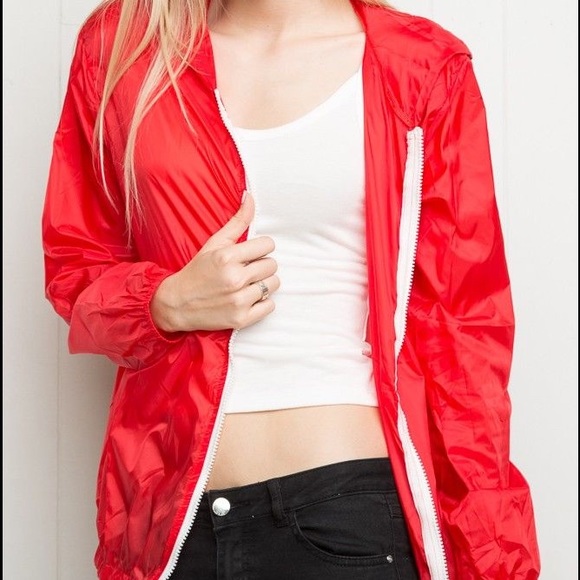 BRANDY MELVILLE RED WINDBREAKER