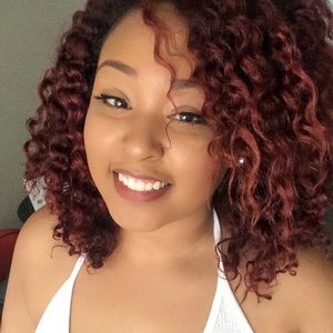 Meet your Posher, Catina