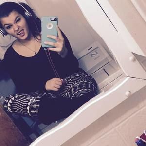 Meet your Posher, Sabrina